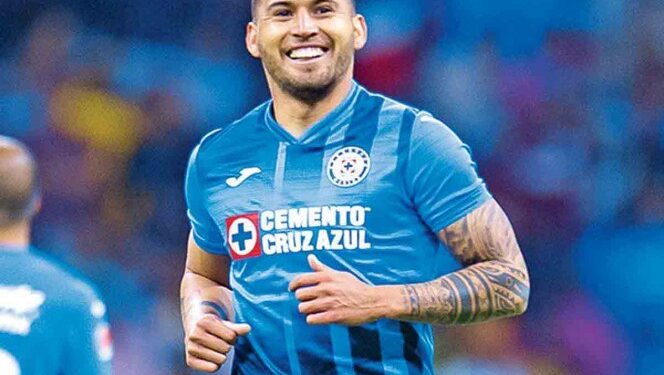 JUAN ESCOBAR EN EL OJO DEL HURACÁN: ¿QUEDARSE EN CRUZ AZUL O DAR EL SALTO A EUROPA? 1 JUAN ESCOBAR EN EL OJO DEL HURACÁN: ¿QUEDARSE EN CRUZ AZUL O DAR EL SALTO A EUROPA?