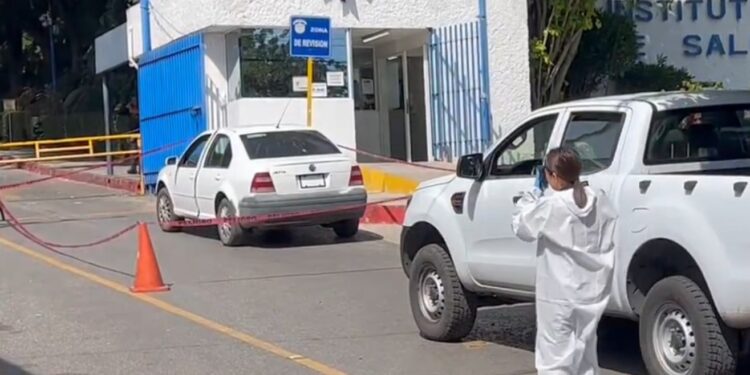 VIOLENTO ATAQUE EN LA AVENIDA UNIVERSIDAD DE CUERNAVACA: 3 HERIDOS, INCLUYENDO UN MENOR, EN MEDIO DE LA MAÑANA