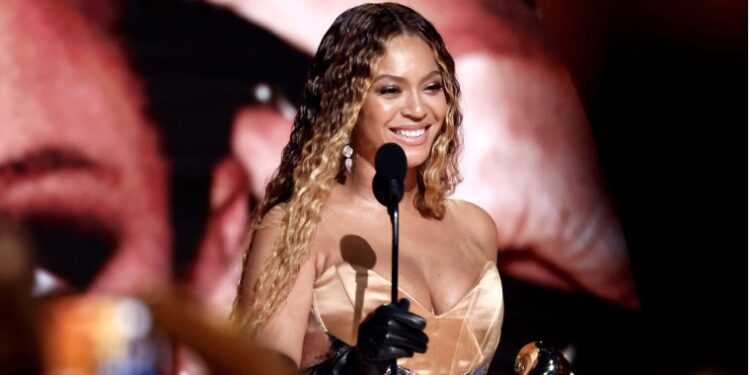 LOS ARTISTAS MÁS GALARDONADOS EN LA HISTORIA DE LOS PREMIOS GRAMMY