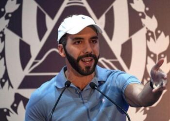 APLASTANTE TRIUNFO DE BUKELE CON MÁS DEL 85% DEL CONTEO PRELIMINAR EN EL SALVADOR; SE AUTOPROCLAMA GANADOR