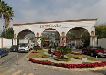 SE AHOGA NIÑO EN ALBERCA DE CLUB DE GOLF