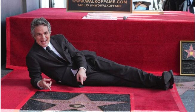 MARK RUFFALO INAUGURA SU ESTRELLA EN EL PASEO DE LA FAMA DE HOLLYWOOD 1 MARK RUFFALO INAUGURA SU ESTRELLA EN EL PASEO DE LA FAMA DE HOLLYWOOD