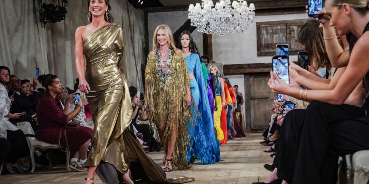 ARRANCA LA SEMANA DE LA MODA DE NUEVA YORK CON UNA CELEBRACIÓN DEL TALENTO AMERICANO