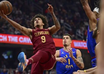 EL ASCENSO TRIUNFAL DE CRAIG PORTER JR.: DE CONTRATO BIDIRECCIONAL A PILAR DE LOS CAVS