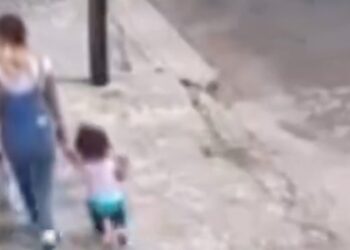 CAPTAN A MUJER QUE ABANDONA A NIÑA EN CDMX 3 CAPTAN A MUJER QUE ABANDONA A NIÑA EN CDMX