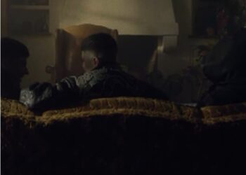 SANTA FE KLAN SIMULA SU DETENCIÓN PARA GENERAR EXPECTATIVA ANTES DEL LANZAMIENTO DE SU NUEVO SENCILLO JUNTO A PESO PLUMA