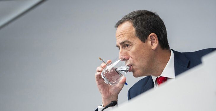 CAIXABANK RETRASA RESOLUCIÓN DE ARBITRAJE CON LONE STAR SOBRE CORAL HOMES