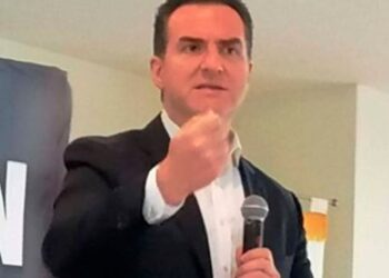 DENUNCIAN A ADRIÁN POR DESVÍO DE 148.2 MDP