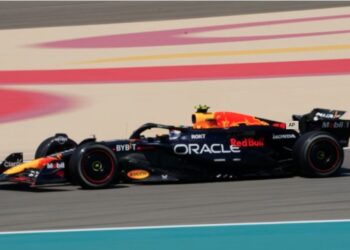 F1: CHECO PÉREZ AFRONTA DIFICULTADES TÉCNICAS DURANTE LA PRETEMPORADA EN BAHREIN