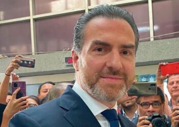 DESTAPAN A ADRIÁN POR ALCALDÍA DE MONTERREY