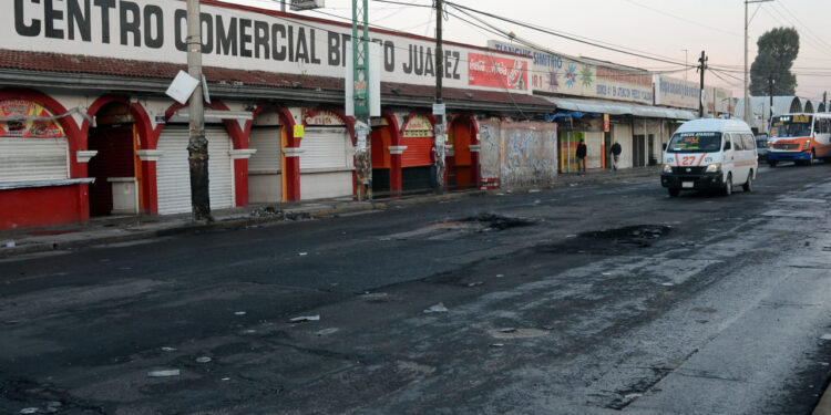 MERCADO LA CUCHILLA DE PUEBLA ENTRE LOS 33 TIANGUIS DE PIRATERÍA EN EL MUNDO 1 MERCADO LA CUCHILLA DE PUEBLA ENTRE LOS 33 TIANGUIS DE PIRATERÍA EN EL MUNDO