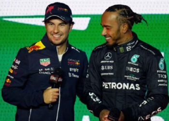 EL SALTO DE LEWIS HAMILTON A FERRARI EN 2025 SACUDE EL MERCADO DE PILOTOS DE FÓRMULA 1