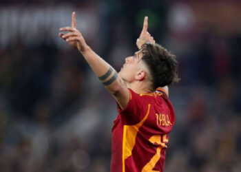 PAULO DYBALA BRILLA CON UN DOBLETE EN LA VICTORIA DE LA ROMA SOBRE CAGLIARI EN LA SERIE A