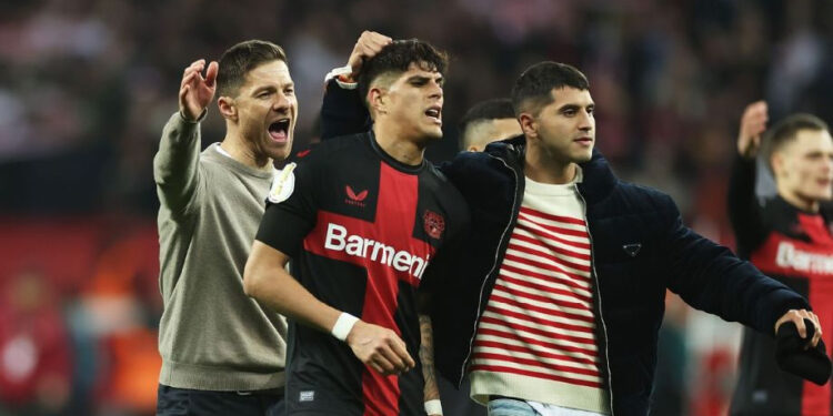 BAYER LEVERKUSEN DE PIERO HINCAPIÉ AVANZA A SEMIFINALES DE LA COPA DE ALEMANIA 1 BAYER LEVERKUSEN DE PIERO HINCAPIÉ AVANZA A SEMIFINALES DE LA COPA DE ALEMANIA