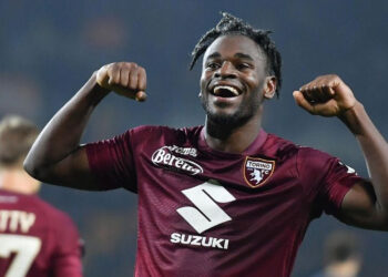 DUVÁN ZAPATA, CON UN GOL DECISIVO, LLEVA AL TORINO A LA VICTORIA EN LA SERIE A ITALIANA