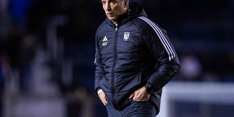 ROBERT DANTE SIBOLDI ACEPTA SANCIÓN DE LA COMISIÓN DISCIPLINARIA TRAS INCIDENTE EN PARTIDO CONTRA CRUZ AZUL