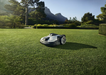 DOOM LLEGA A LAS PODADORAS DE CÉSPED DE HUSQVARNA EN UN INUSUAL PORT OFICIAL