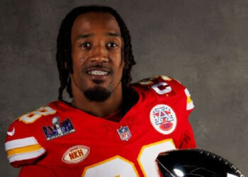 KANSAS CITY CHIEFS PLANEA USAR LA ETIQUETA DE JUGADOR FRANQUICIA EN L’JARIUS SNEED, CON POSIBILIDAD DE CANJE