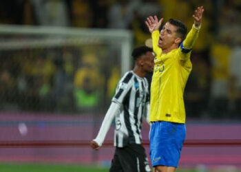 CRISTIANO RONALDO SANCIONADO POR GESTO OBSCENO DURANTE PARTIDO EN ARABIA SAUDITA