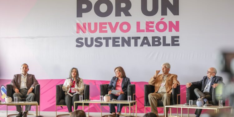 PROMETE XÓCHITL CERRAR REFINERÍA EN 6 MESES