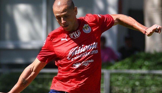 CHICHARITO INTERVIENE ANTE CRÍTICAS DE AFICIONADO TRAS PUBLICACIÓN EN REDES SOCIALES 1 CHICHARITO INTERVIENE ANTE CRÍTICAS DE AFICIONADO TRAS PUBLICACIÓN EN REDES SOCIALES