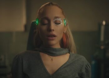 ARIANA GRANDE REVELA SU ALMA EN ‘ETERNAL SUNSHINE’: EL EMOTIVO RETORNO MUSICAL