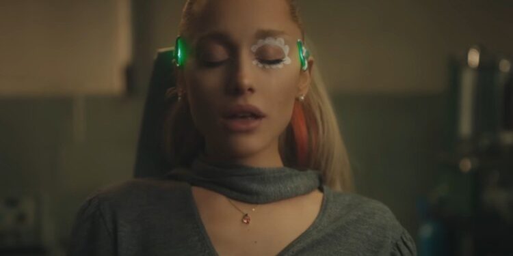 ARIANA GRANDE REVELA SU ALMA EN ‘ETERNAL SUNSHINE’: EL EMOTIVO RETORNO MUSICAL