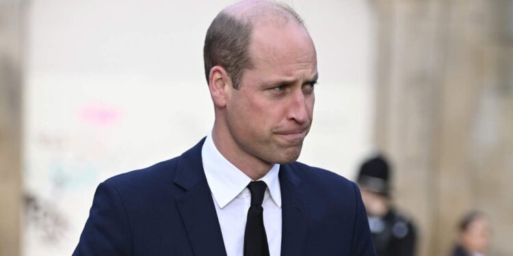 PRÍNCIPE GUILLERMO REPRESENTA A LA FAMILIA REAL EN EL FUNERAL DE THOMAS KINGSTON 1 PRÍNCIPE GUILLERMO REPRESENTA A LA FAMILIA REAL EN EL FUNERAL DE THOMAS KINGSTON