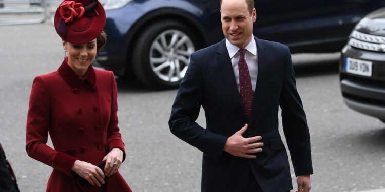 EL ESCÁNDALO 'KATE GATE': EL FANTASMA DE ROSE HANBURY RESUCITA CON LA SUPUESTA AMANTE DEL PRÍNCIPE GUILLEMO 1 EL ESCÁNDALO ‘KATE GATE’: EL FANTASMA DE ROSE HANBURY RESUCITA CON LA SUPUESTA AMANTE DEL PRÍNCIPE GUILLEMO