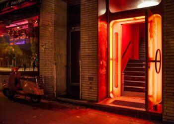 ASESINAN A TIROS A HOMBRE DENTRO DE UN BAR EN COSTA RICA