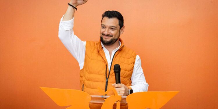 MIGUEL DÁVILA ASPIRA A CANDIDATURA POR GARCÍA CON MOVIMIENTO CIUDADANO