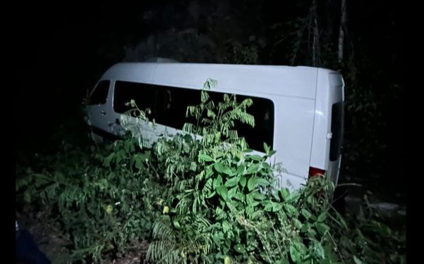 COMEDIANTE 'EL COSTEÑO' INVOLUCRADO EN ACCIDENTE AUTOMOVILÍSTICO Y CAE A BARRANCO 1 COMEDIANTE ‘EL COSTEÑO’ INVOLUCRADO EN ACCIDENTE AUTOMOVILÍSTICO Y CAE A BARRANCO