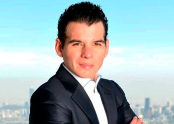 VA MIKE FLORES POR DIPUTACIÓN LOCAL