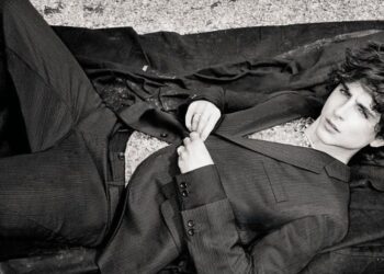 TIMOTHÉE CHALAMET ENTRA EN LA PIEL DE BOB DYLAN EN ‘A COMPLETE UNKNOWN’: DESVELADAS LAS PRIMERAS IMÁGENES