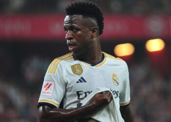 VINÍCIUS, CAPITÁN DE BRASIL CONTRA EL RACISMO EN ESPAÑA