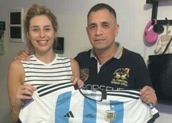 EX PAREJA DE EXEQUIEL PALACIOS VENDE SUS PERTENCIAS PARA PAGAR DEUDA DEL DEPARTAMENTO