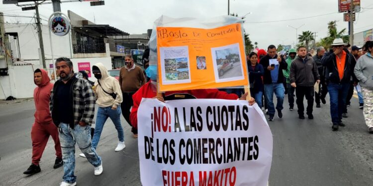 PROTESTAN COMERCIANTES DE REYNOSA Y NO QUIEREN REELECCIÓN DE "MAKITO" 1 PROTESTAN COMERCIANTES DE REYNOSA Y NO QUIEREN REELECCIÓN DE “MAKITO”