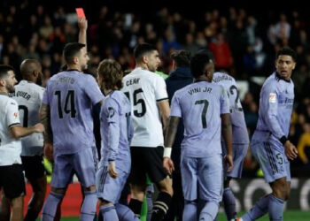 JUDE BELLINGHAM DEL REAL MADRID CRITICA LA SANCIÓN DE DOS PARTIDOS POR TARJETA ROJA