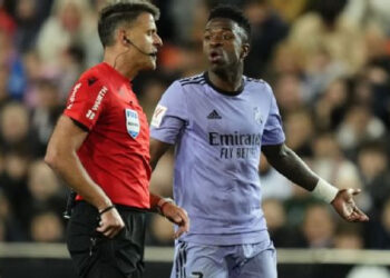 LA RFEF INVESTIGA A REAL MADRID TV POR CRÍTICAS A LOS ÁRBITROS ANTES DE LOS PARTIDOS