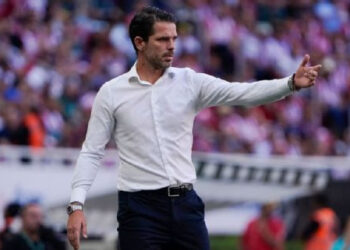 FERNANDO GAGO ENFRENTA DESAFÍO ANTE AMÉRICA TRAS RACHA DE DERROTAS CON CHIVAS