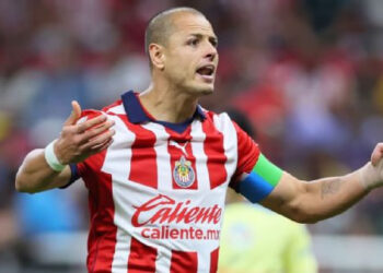 ‘CHICHARITO’ HERNÁNDEZ AUSENTE EN CONVOCATORIA DE CHIVAS POR INFECCIÓN ESTOMACAL