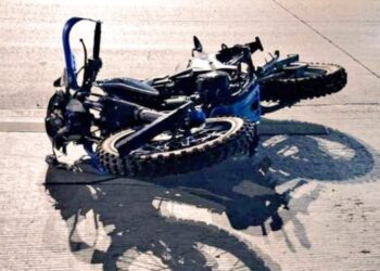 TRÁGICO ACCIDENTE: MUJER MOTOCICLISTA PIERDE LA VIDA EN AVENIDA COLOSIO