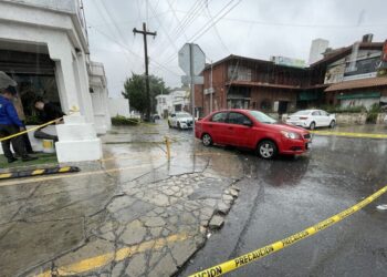 FALLECE EX MAESTRO QUE VIVÍA EN SU AUTO