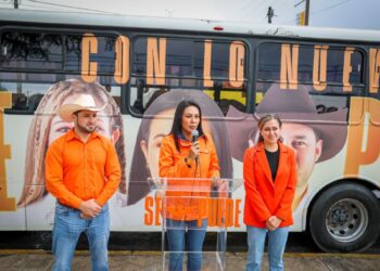 LLEVA ALE MORALES OFICINA MÓVIL A NICOLAÍTAS