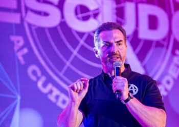 PRESENTA ADRIÁN PLAN ‘ESCUDO’