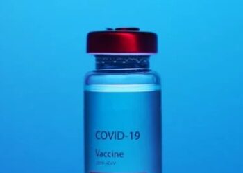 CASOS DE TROMBOSIS POR VACUNA ASTRAZENECA LLEGAN A LOS TRIBUNALES