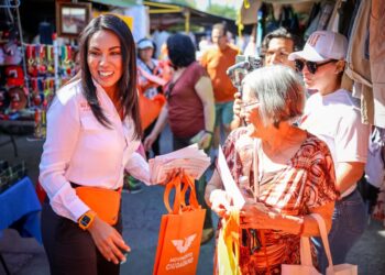 ALE MORALES SE COMPROMETE A RESOLVER LOS PROBLEMAS DE LOS VECINOS DE LAS PUENTES