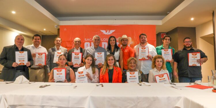 ALE MORALES PRESENTA EQUIPO QUE LA ASESORARÁ PARA CREAR POLÍTICAS PÚBLICAS