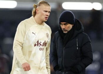 PEP GUARDIOLA RESPONDE A LOS ATAQUES CONTRA ERLING HAALAND: “EL MEJOR DELANTERO DEL MUNDO”