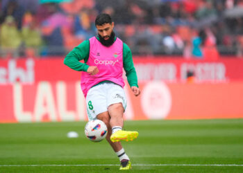 EL BETIS CONTEMPLA LA VENTA DE JUGADORES CLAVE ANTE INCERTIDUMBRE EUROPEA